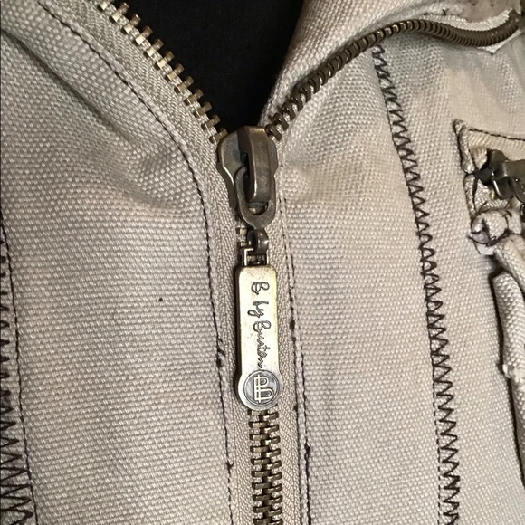 Burton Snowboard Jacket - Picture 6 of 8